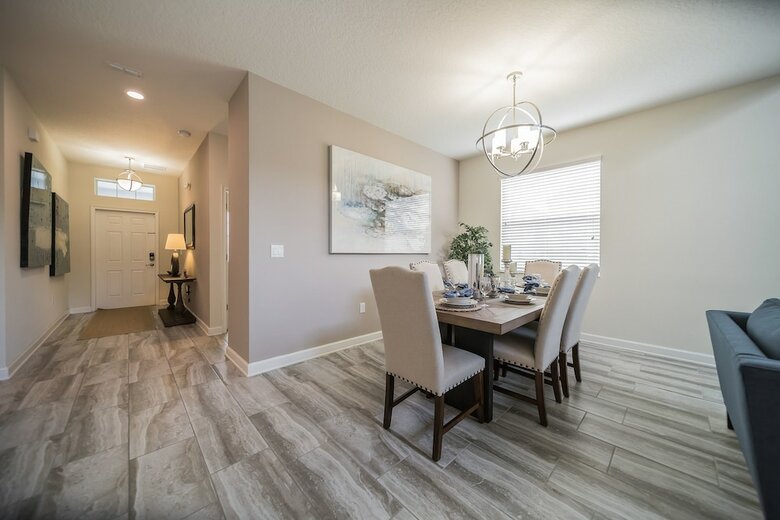 Modern Star Wars Vacation Home Cg1593