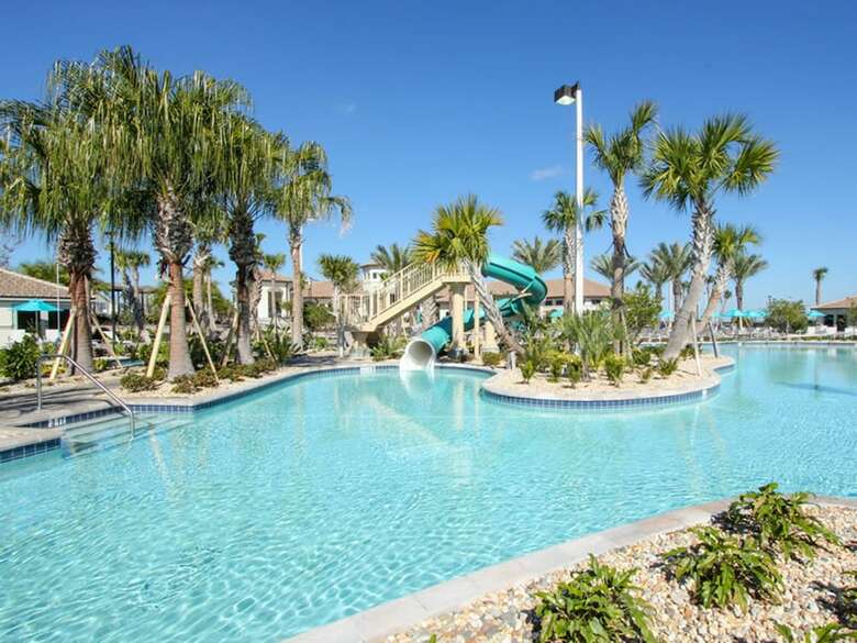 Modern Star Wars Vacation Home Cg1593