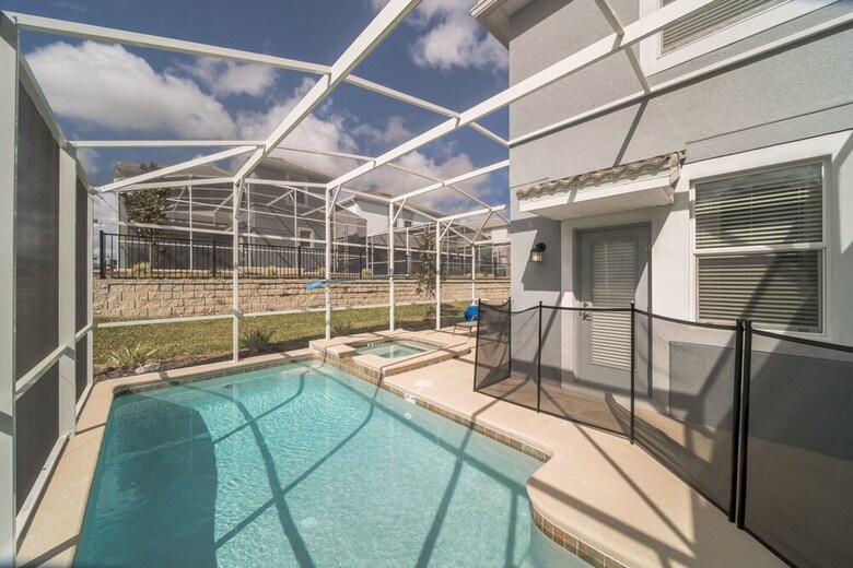 Modern Star Wars Vacation Home Cg1593