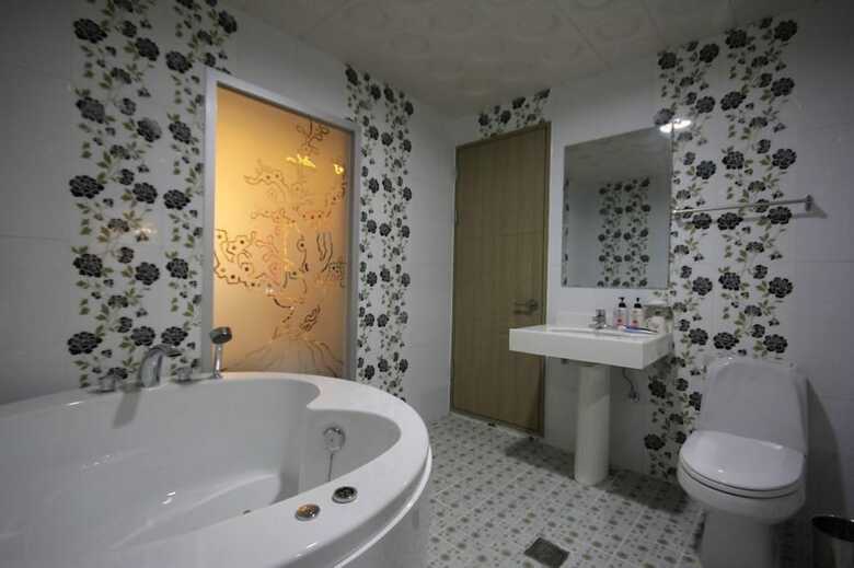 Sun Hotel