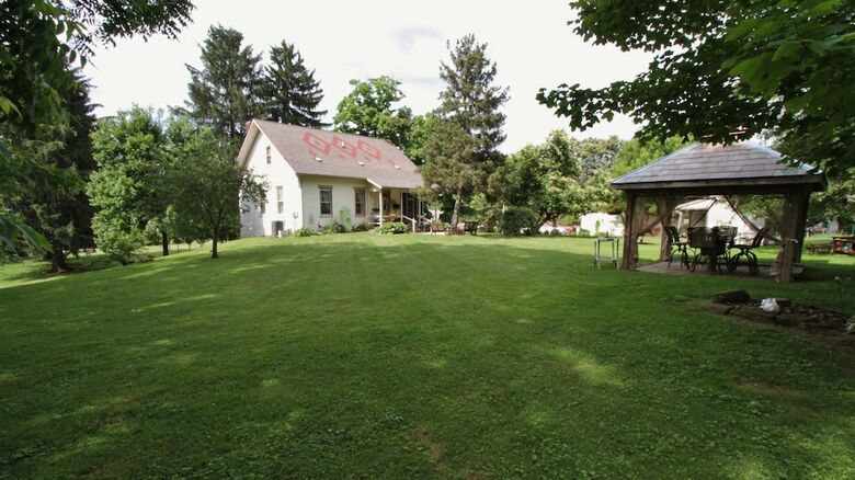 The Pines Of Dresden Bed And Breakfast
