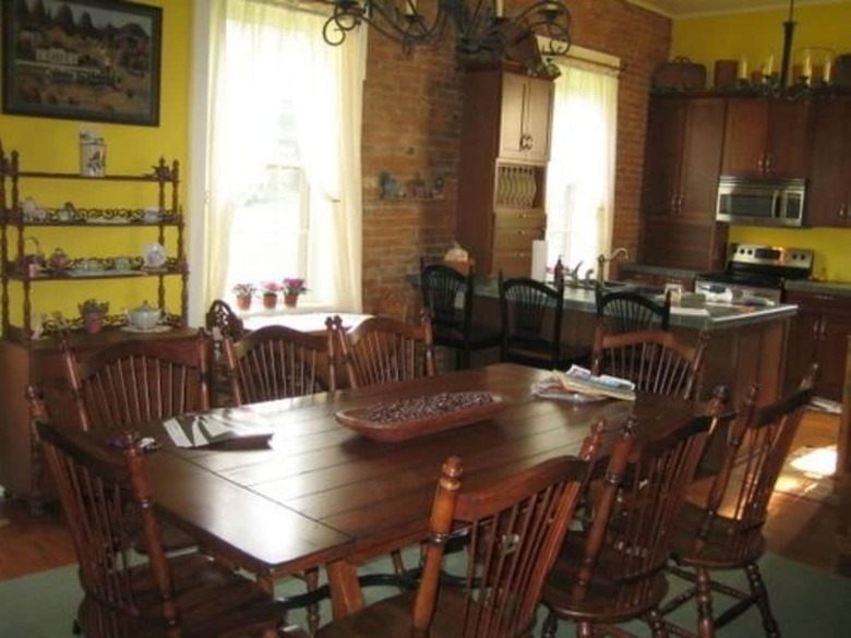 The Pines Of Dresden Bed And Breakfast