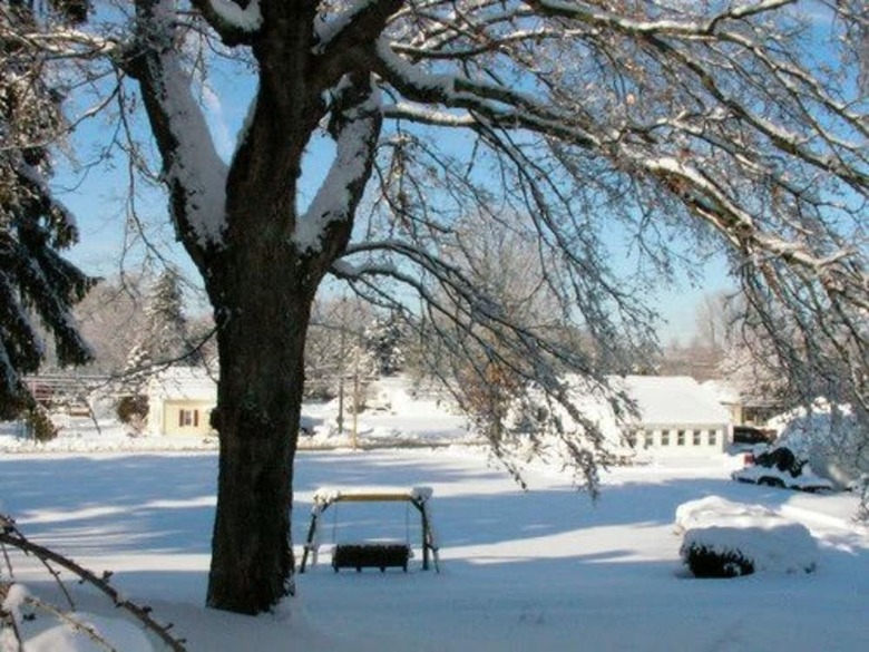 The Pines Of Dresden Bed And Breakfast