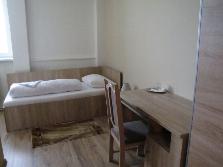 Hotel Hubert Nov� Z�mky