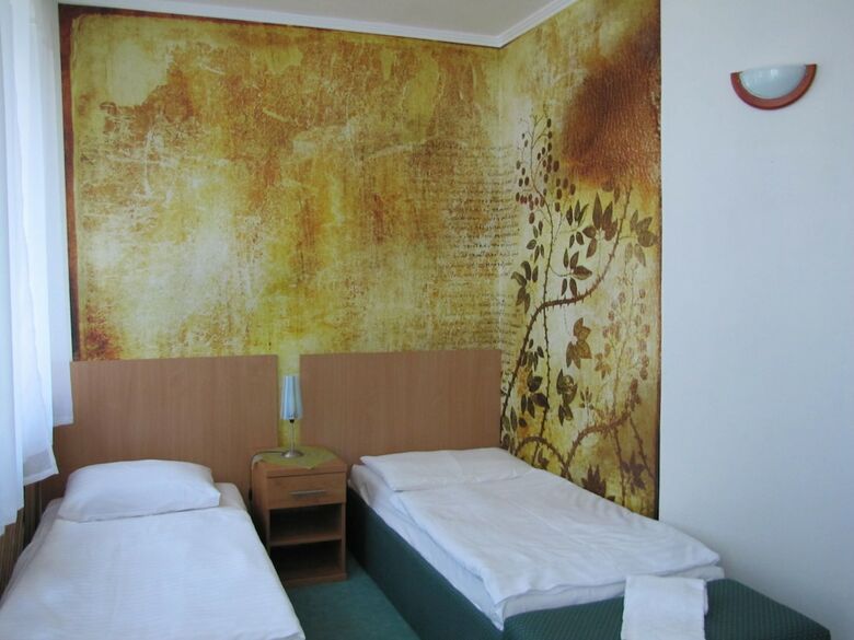 Hotel Hubert Nov� Z�mky