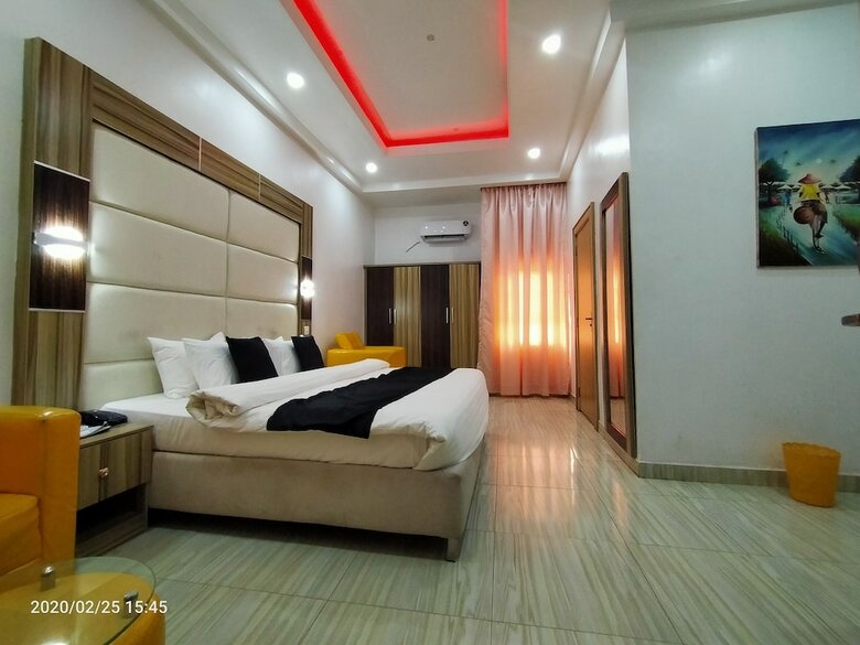 Hotel Dalchifit Suites