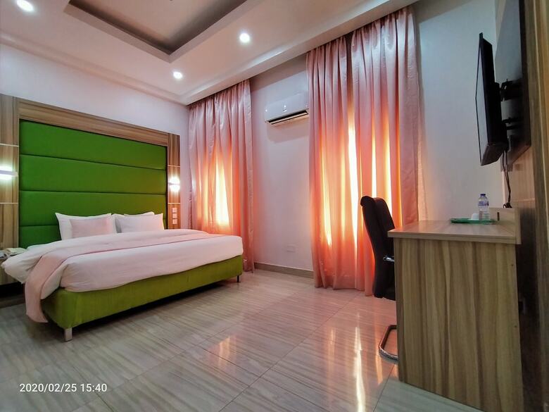 Hotel Dalchifit Suites