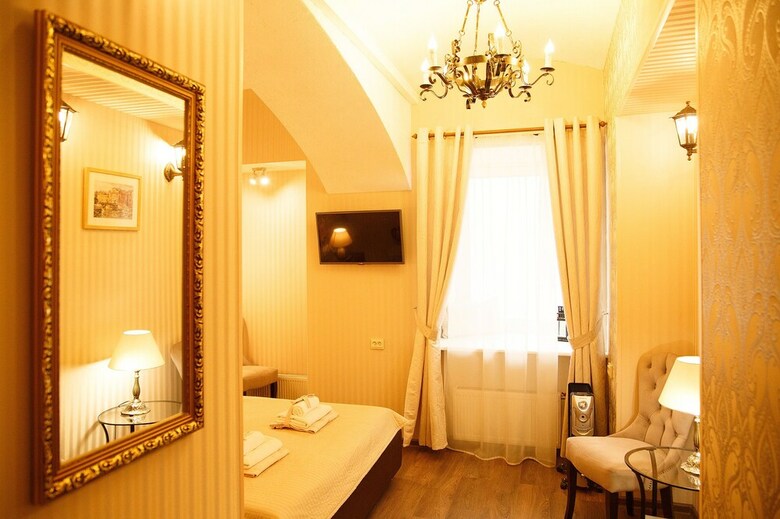 Hotel Silver Sphere Inn