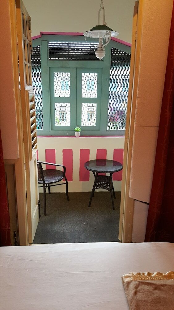 Hostal Bahari Twenty8