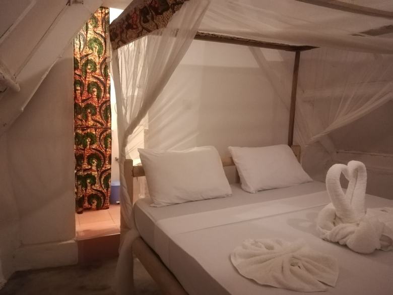 Bed & Breakfast Bahari Pizza Restaurant And Bungalows