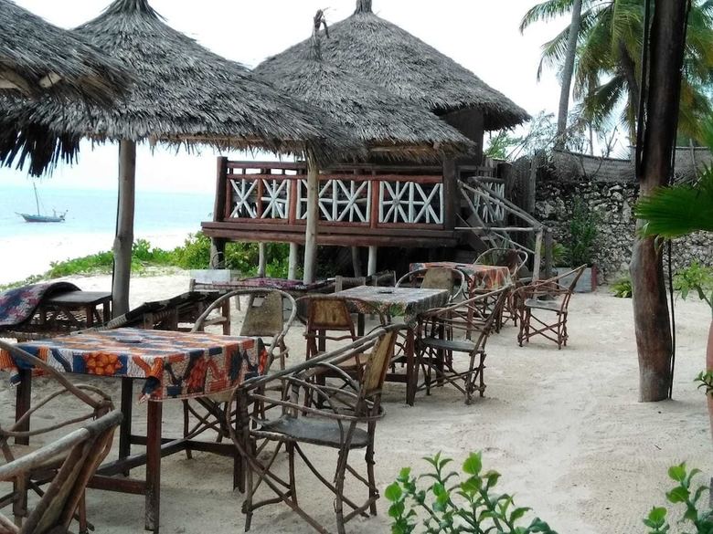 Bed & Breakfast Bahari Pizza Restaurant And Bungalows