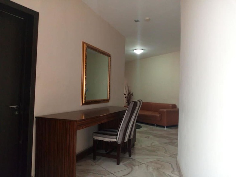 Danest Hotel & Suites