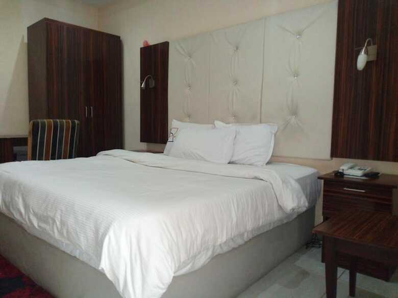 Danest Hotel & Suites