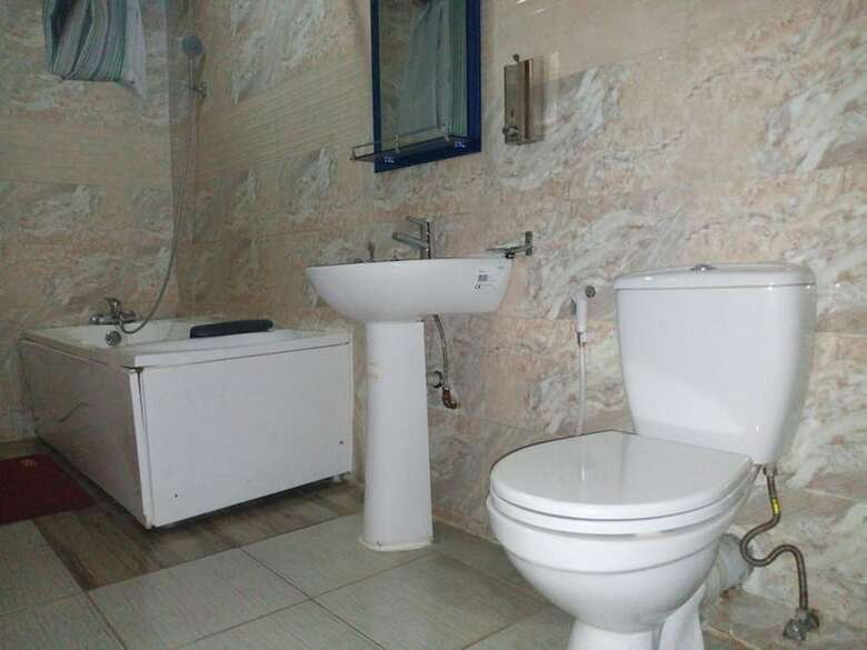 Danest Hotel & Suites