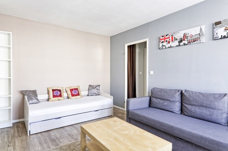 Parkside Apartment I