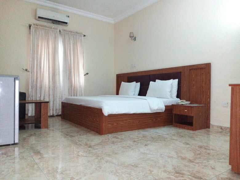 Eliata Hotel & Suites