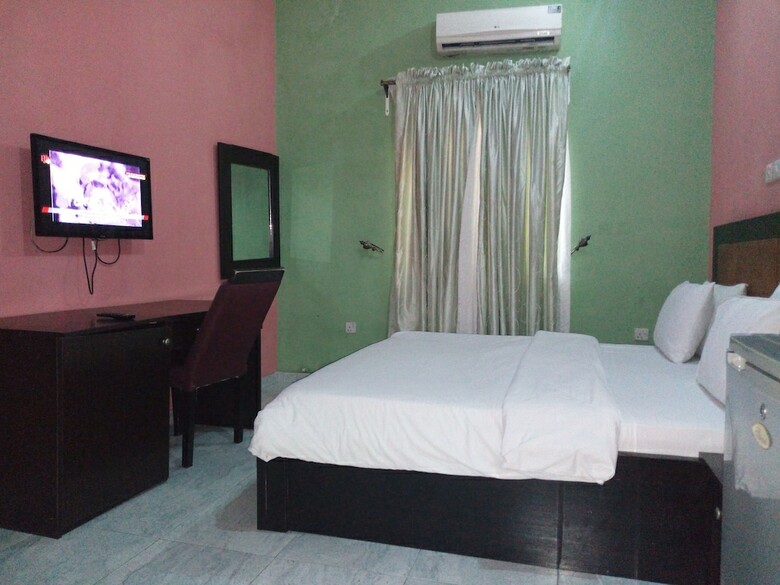 Eliata Hotel & Suites