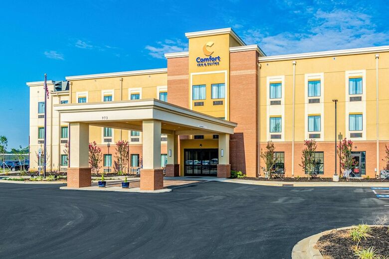Hotel Comfort Inn And Suites