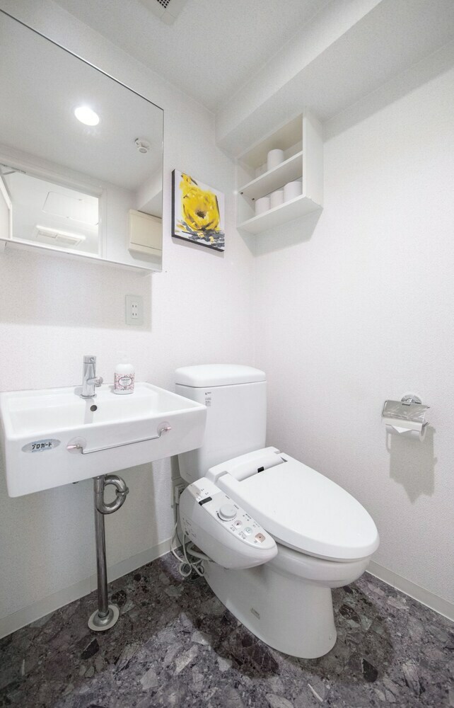 Apartamentos Osaka Kuromon Hotel