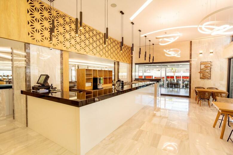 Hotel Rhodos Horizon City