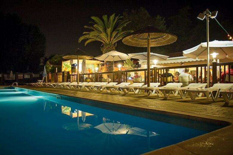 Camping L'oasis Et Le California