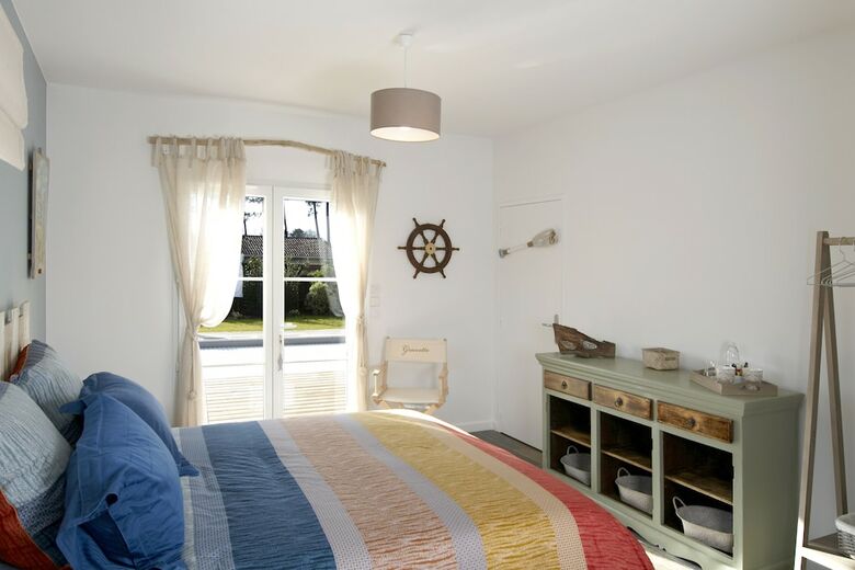 Hotel La Lisi�re Du B�tey