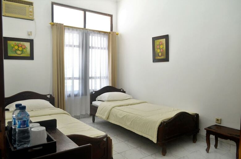 Villa Omah Timoho Homestay