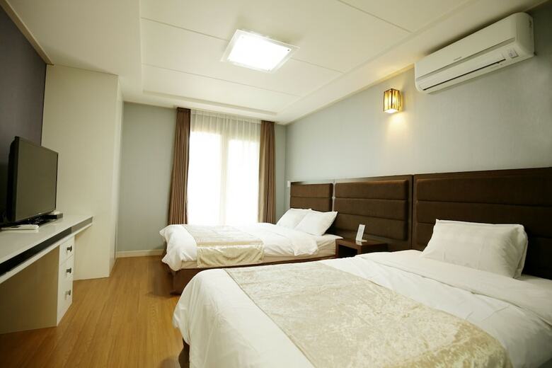 Jeju Airport Hotel