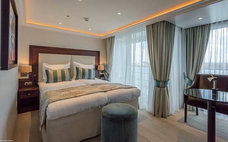 Hotel Select Ms Charles Dickens - D�sseldorf