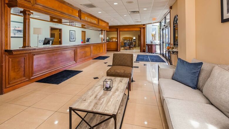 Surestay Plus Hotel By Best Western Jacksonville