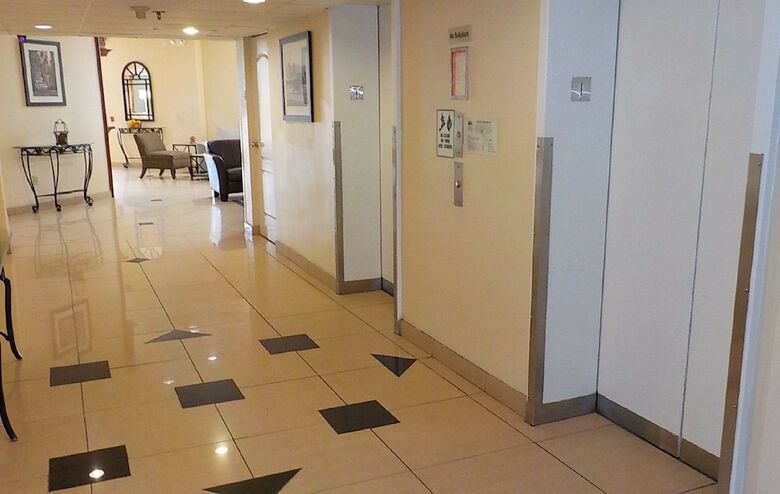Surestay Plus Hotel By Best Western Jacksonville