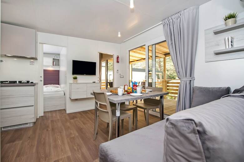 Mediteran Kamp Mobile Homes In Camping Puntica