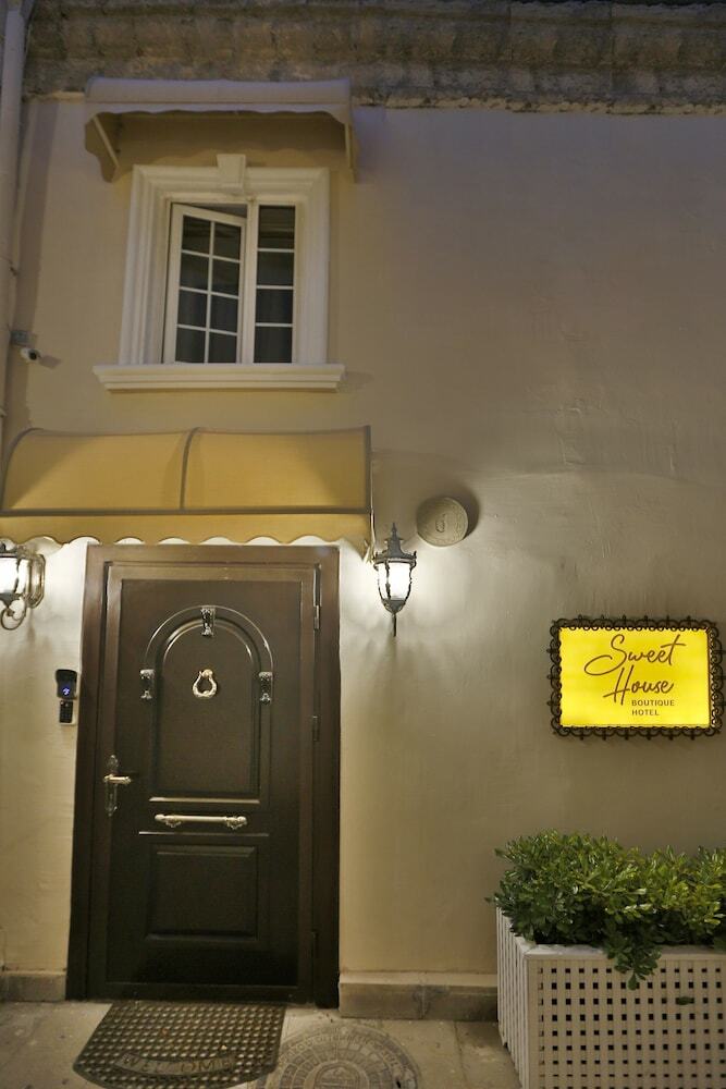 Sweet House Boutique Hotel