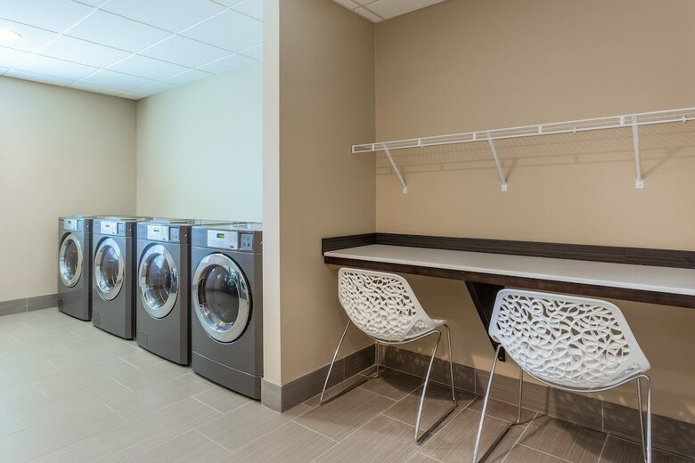 Aparthotel Candlewood Suites Davenport