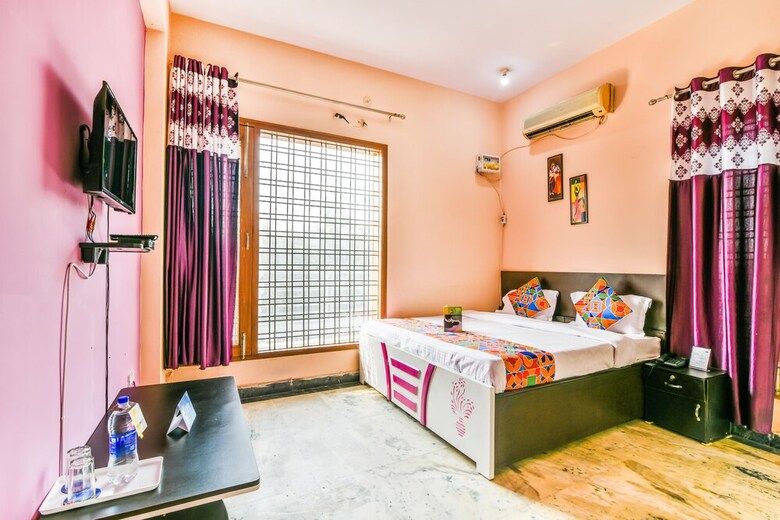 Fabhotel Casa Meera Boutique