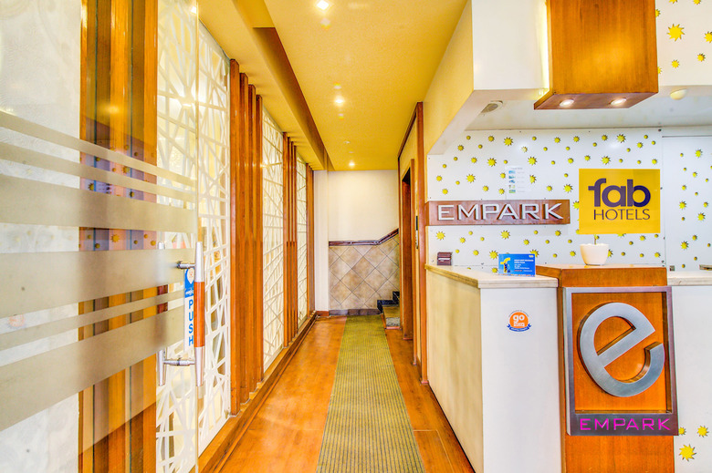 Fabhotel Empark