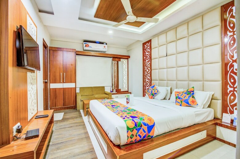 Fabhotel Empark