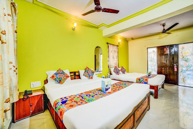 Hotel Fabexpress Purushottam Residency