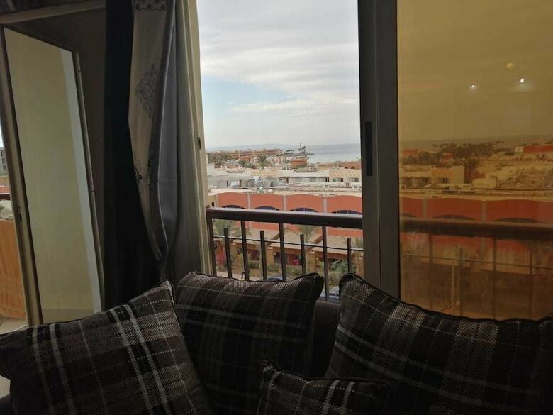 Arabia Sea View Apartment