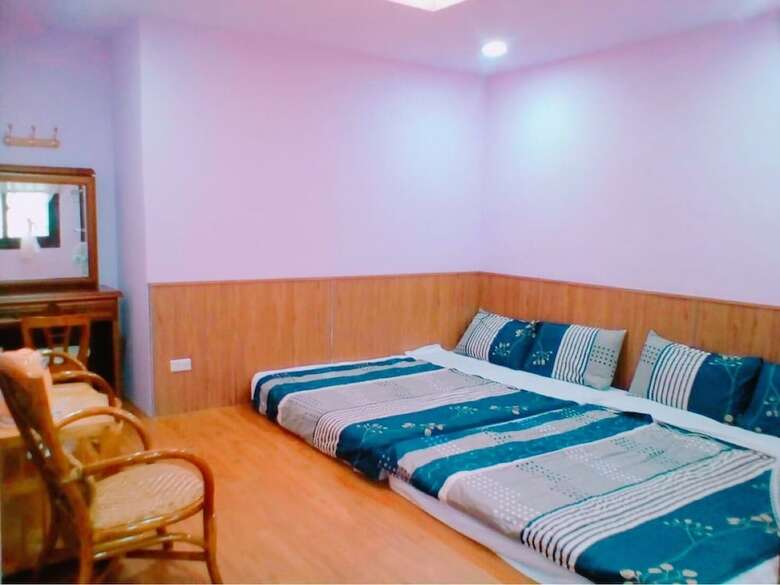 Bed & Breakfast Lihebo Book House