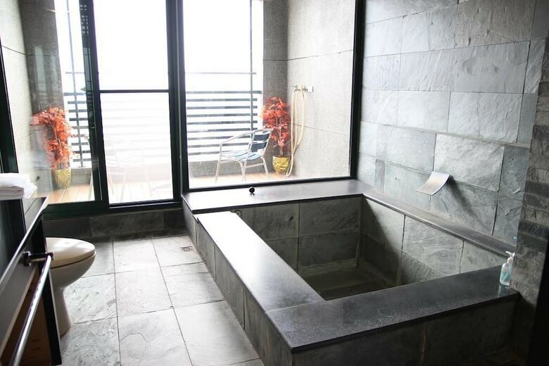 Shanpu Hot Spring Bnb
