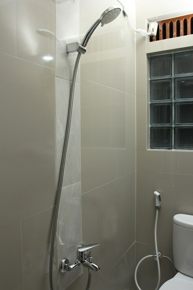 Hotel Oyo 417 Bama Guesthouse