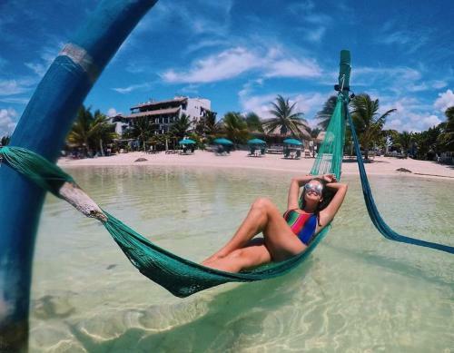 Albergue Hostal Jard�n Mahahual