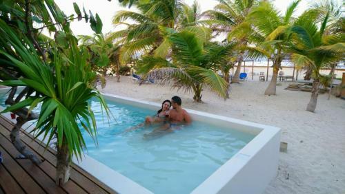 Hotel Almaplena Eco Beach Resort