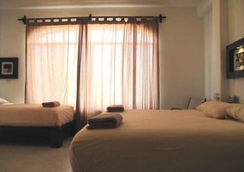 El Hotelito