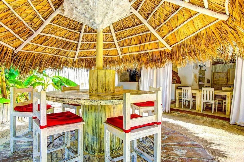 Aparthotel Los Corales Villas Ocean Front