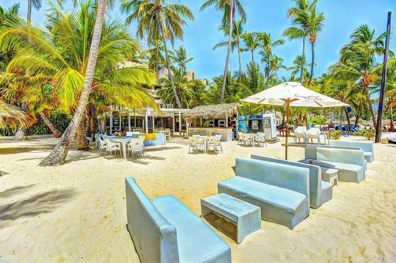 Aparthotel Los Corales Villas Ocean Front