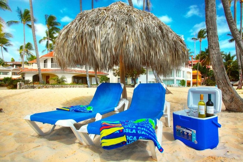 Aparthotel Los Corales Villas Ocean Front