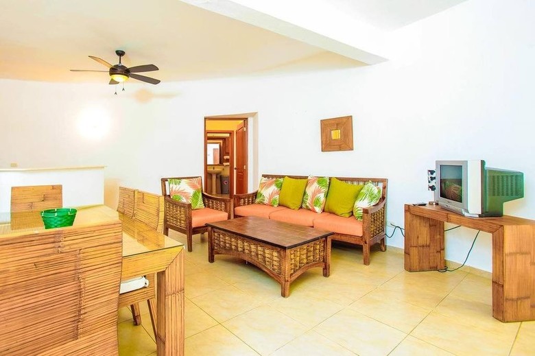 Aparthotel Los Corales Villas Ocean Front