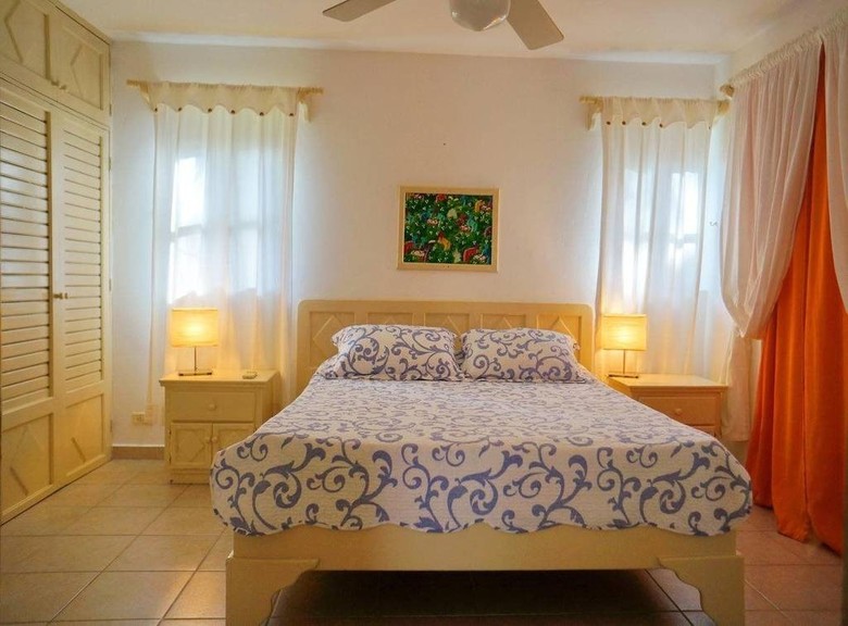 Aparthotel Los Corales Villas Ocean Front